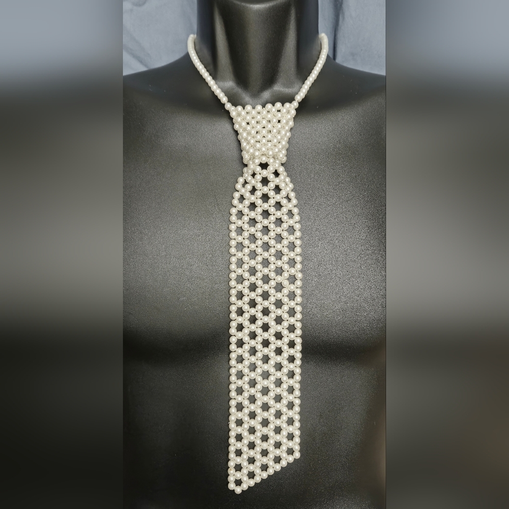 Vintage Pearl Beaded Necklace Tie